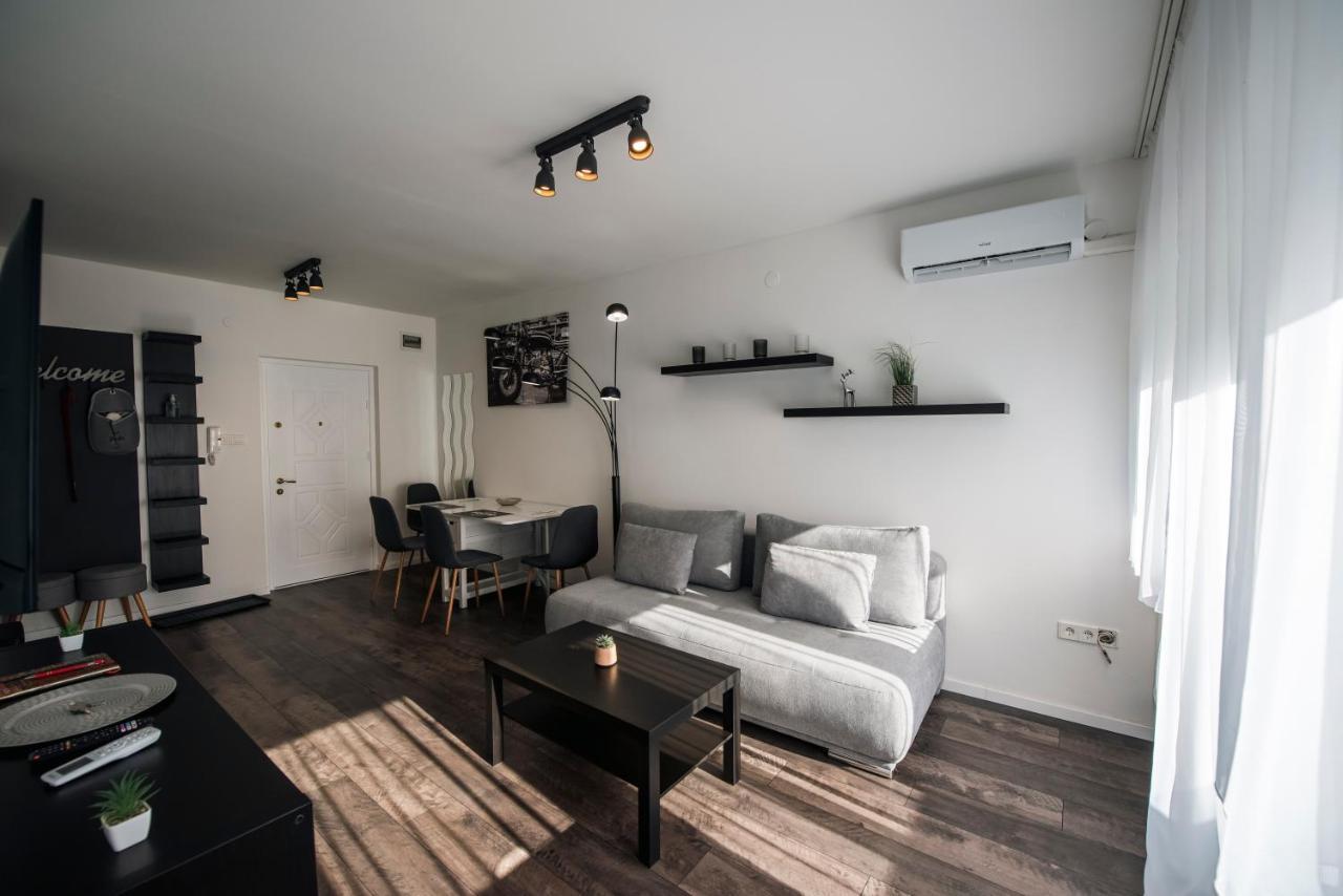 Anavrin apartman- csendes lakás a belváros közepén Apartman Pécs Kültér fotó